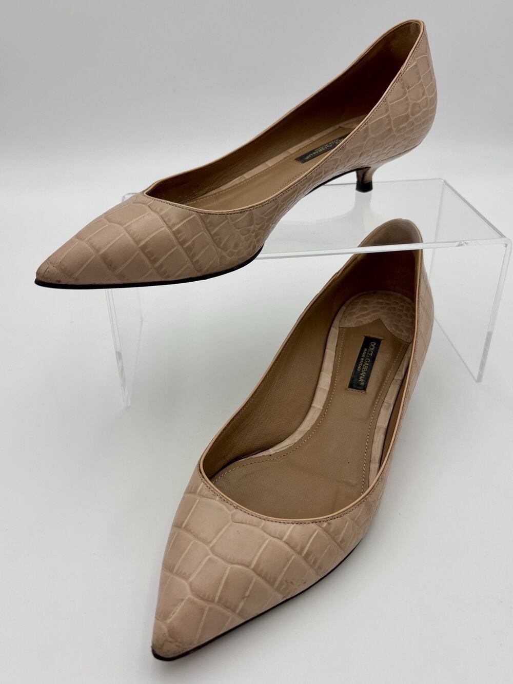 Dolce & Gabbana Bellucci Kitten Heels Beige Nude Embossed Leather Size 38 US 8